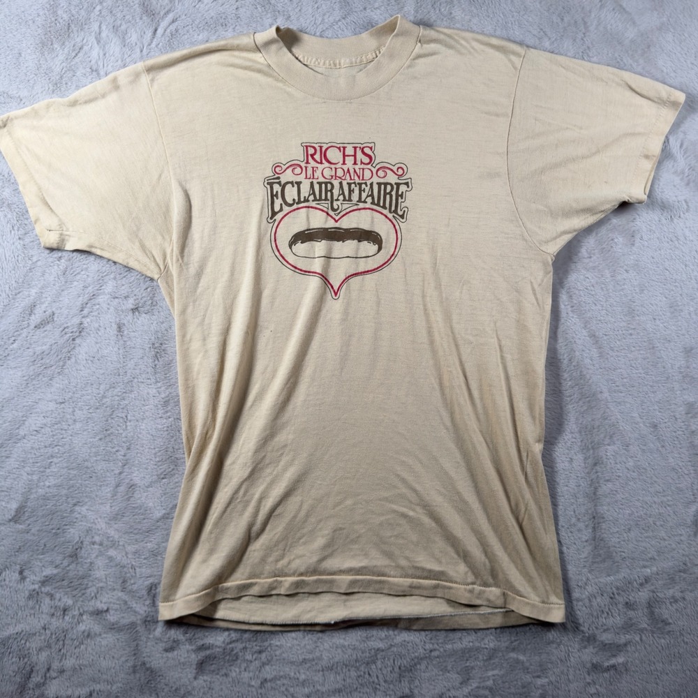 Vintage Rich's Le Grand Eclair Affaire Graphic T-Shirt Cream Tan Retro Foodie‎